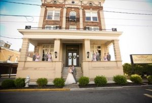 The Grand Lodge on Fifth | wedding venue | Entrance